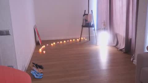 Snapshot of variety_moments chatting on 03-06-25, 04:30 Heeeeey Im Hanna the art of tease  online show from 03-06-25, 04:30