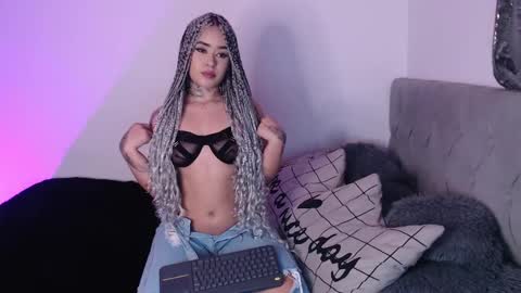 Vayolett Bass online show from 02-23-25, 01:24