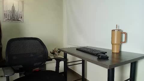 Victoria online show from 10-25-25, 11:07