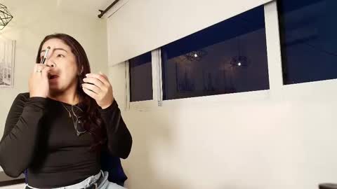 Victoria online show from 11-07-25, 10:48