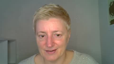 vea_motty online show from 12-23-25, 09:40