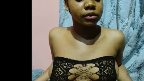 Snapshot of vee62 chatting on 12-19-25, 08:38 vee62 online show from 12-19-25, 08:38