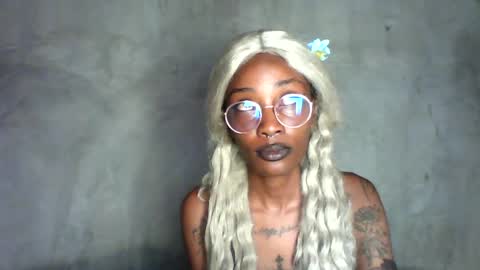 Snapshot of veegee7 chatting on 05-25-26, 10:32 Luma online show from 05-25-26, 10:32