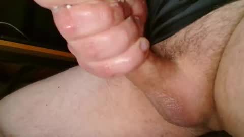 Snapshot of veepz13579 chatting on 11-18-25, 11:25 Tom online show from 11-18-25, 11:25