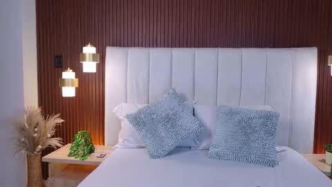 Snapshot of vega_sara chatting on 02-16-26, 02:24 Mia brando online show from 02-16-26, 02:24