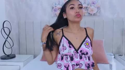 Mia brando online show from 07-06-26, 07:38