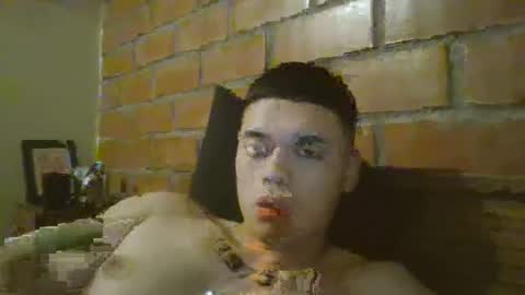 velasmanu1 online show from 10-12-25, 05:39