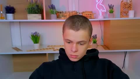 veldi_to online show from 12-17-25, 12:33