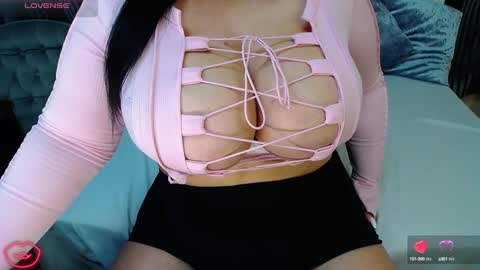 Snapshot of velerywow chatting on 12-11-24, 02:54 VeleryWOW online show from 12-11-24, 02:54