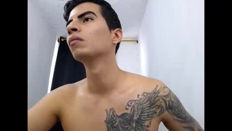 Snapshot of velk_hot1 chatting on 12-19-24, 05:08 velk_hot1 online show from 12-19-24, 05:08