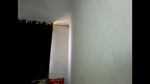 Snapshot of velk_hot1 chatting on 01-15-25, 06:19 velk_hot1 online show from 01-15-25, 06:19
