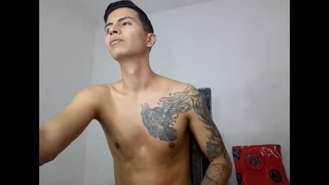 Snapshot of velk_hot1 chatting on 03-06-25, 01:35 velk_hot1 online show from 03-06-25, 01:35