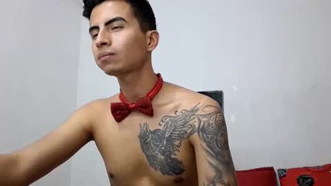 Snapshot of velk_hot1 chatting on 03-08-25, 01:17 velk_hot1 online show from 03-08-25, 01:17