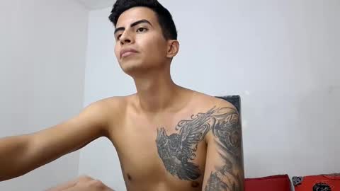 Snapshot of velk_hot1 chatting on 03-08-25, 04:23 velk_hot1 online show from 03-08-25, 04:23
