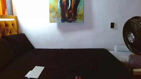 Snapshot of velk_hot1 chatting on 03-18-26, 03:59 velk_hot1 online show from 03-18-26, 03:59