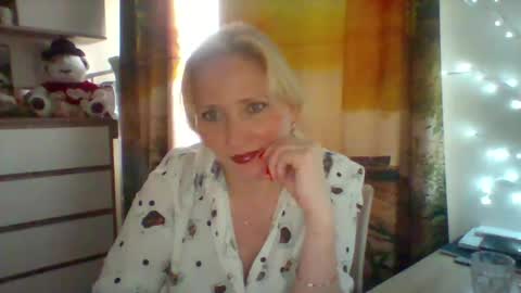 Snapshot of velka_raspberry chatting on 06-01-26, 02:08 velka_raspberry online show from 06-01-26, 02:08