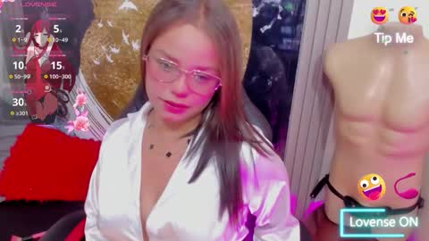 Snapshot of vella_sex chatting on 10-21-25, 07:47 Vella online show from 10-21-25, 07:47