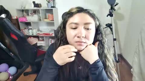 Snapshot of vellarossa chatting on 12-03-25, 08:12 Im VelaI will be Christmas and New Year with my family December 22 to January 13 I will miss you guys. online show from 12-03-25, 08:12