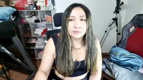 Snapshot of vellarossa chatting on 05-19-26, 05:25 Im VelaI will be Christmas and New Year with my family December 22 to January 13 I will miss you guys. online show from 05-19-26, 05:25