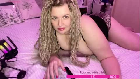 Snapshot of vellinka chatting on 10-03-25, 08:28 vellinka online show from 10-03-25, 08:28