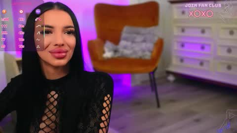 Snapshot of velmaevans chatting on 10-30-25, 06:30 Velma online show from 10-30-25, 06:30