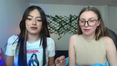 Sophi  online show from 04-10-26, 12:05