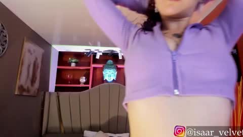 Snapshot of velvet_dreams_ chatting on 01-17-26, 11:37 Isabella online show from 01-17-26, 11:37