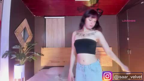 Snapshot of velvet_dreams_ chatting on 02-03-26, 11:48 Isabella online show from 02-03-26, 11:48