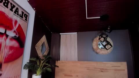 Snapshot of velvet_dreams_ chatting on 02-14-26, 12:13 Isabella online show from 02-14-26, 12:13