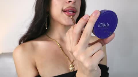 Snapshot of velvet_raze chatting on 06-04-26, 01:06 Velvet online show from 06-04-26, 01:06