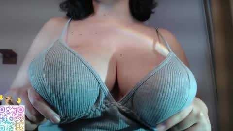  Crystal         PVT OPEN online show from 05-31-26, 01:58