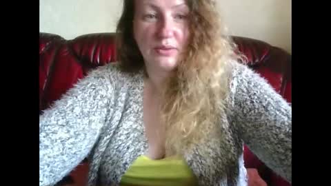 Snapshot of velvetdiamond chatting on 06-09-26, 02:50 velvetdiamond online show from 06-09-26, 02:50
