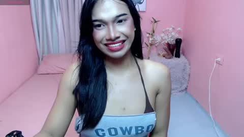 Snapshot of velvetlavander chatting on 07-19-26, 01:59 velvetlavander online show from 07-19-26, 01:59