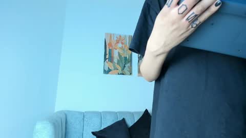 Snapshot of velvetnoir__ chatting on 05-31-26, 11:50 online show from 05-31-26, 11:50