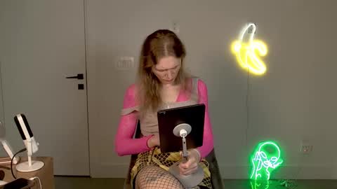 VelvetTGirl online show from 03-04-26, 06:19