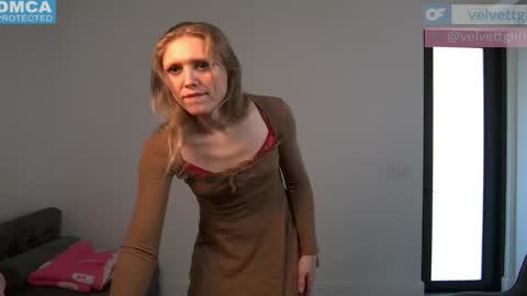 VelvetTGirl online show from 05-15-26, 04:14
