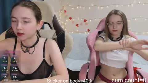 CLEOshort hair  TIna long hair  online show from 11-29-25, 05:16