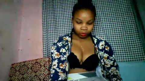 Snapshot of velyssa chatting on 07-23-26, 10:46 velyssa online show from 07-23-26, 10:46