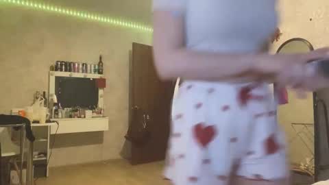 M i l a n a online show from 03-04-26, 12:33