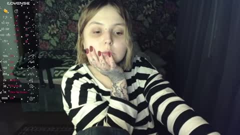 Snapshot of vendymories chatting on 06-04-26, 06:36 eva 3 online show from 06-04-26, 06:36