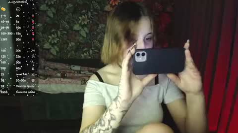 Snapshot of vendymories chatting on 07-27-26, 05:31 eva 3 online show from 07-27-26, 05:31