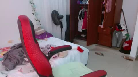 venecasexy44 online show from 03-01-26, 04:09