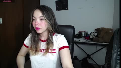 Venelope 3 online show from 01-22-25, 04:34