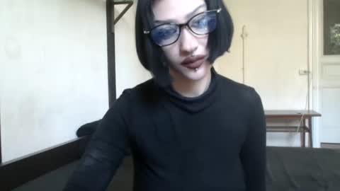 Snapshot of venera_goddess chatting on 05-26-26, 10:33 Naly online show from 05-26-26, 10:33
