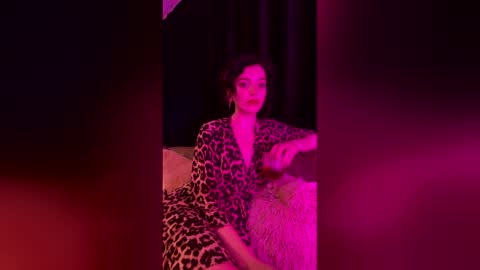 Snapshot of venom_goddess chatting on 02-19-26, 09:00 venom_goddess online show from 02-19-26, 09:00