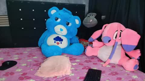 Snapshot of venus_26_ chatting on 04-16-26, 10:56 eva online show from 04-16-26, 10:56
