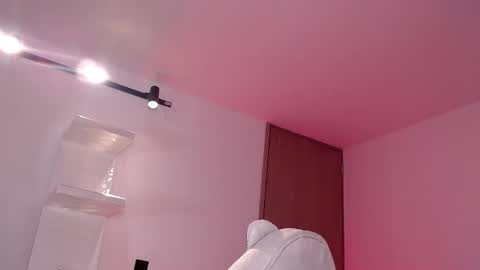 venus_art11 online show from 02-15-25, 08:44