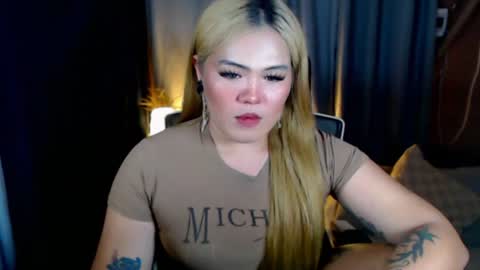 Snapshot of venus_colly chatting on 07-18-26, 04:49 I am Colly Your mystery girl online show from 07-18-26, 04:49