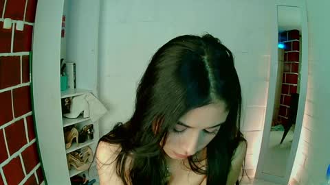 emily independent account  MY conextion 1100 GTM  to  17hr GTM online show from 01-06-25, 11:42