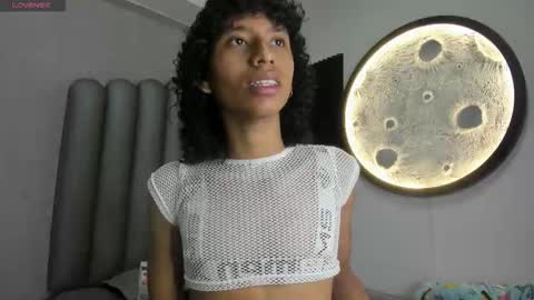 venuss_03 online show from 10-17-25, 03:53